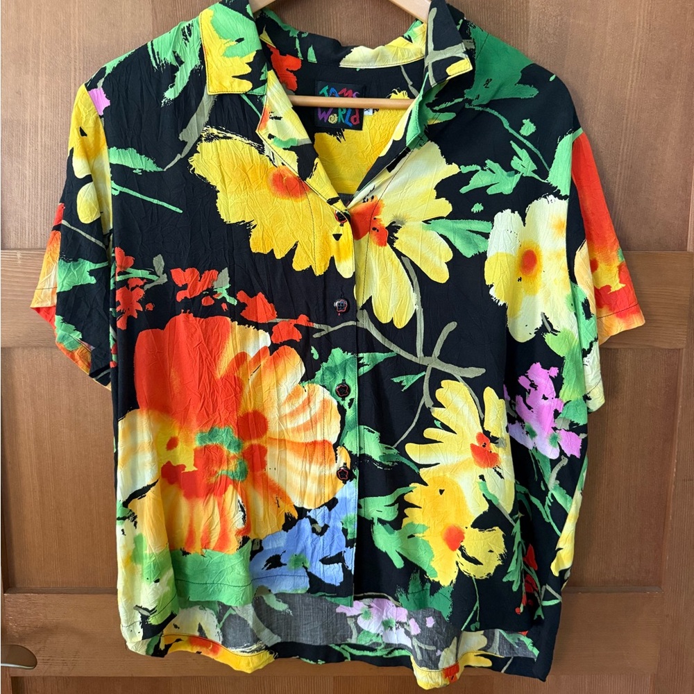Jam’s World Floral Button Down XL